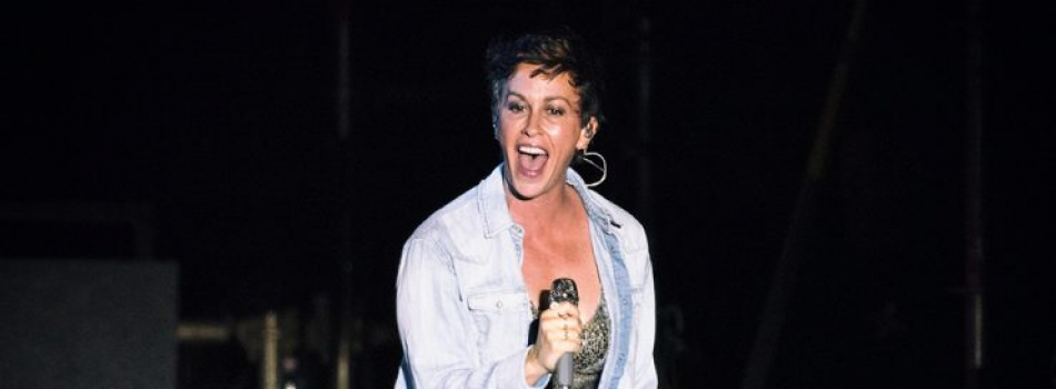 Alanis Morissette Leeds